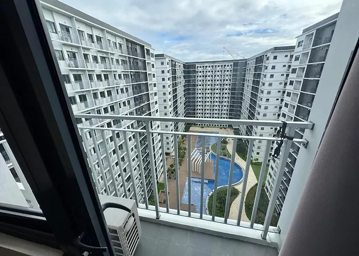 Shore 3 Residences 1659 Infront Of Sm Moa *